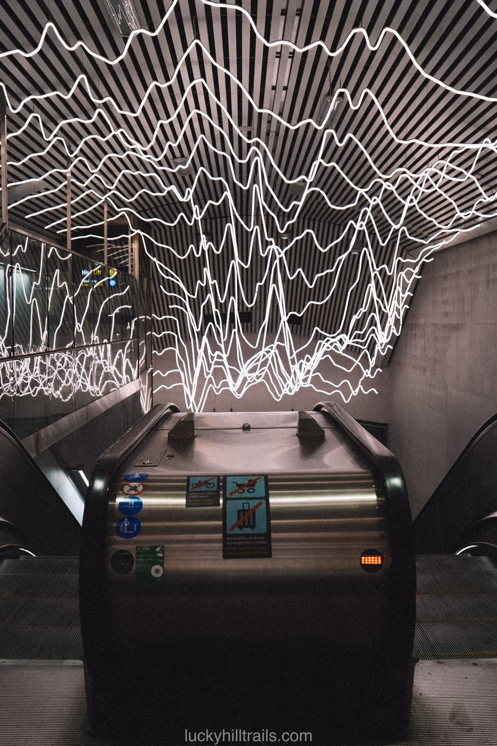 “Life Line” light installation at Odenplan station